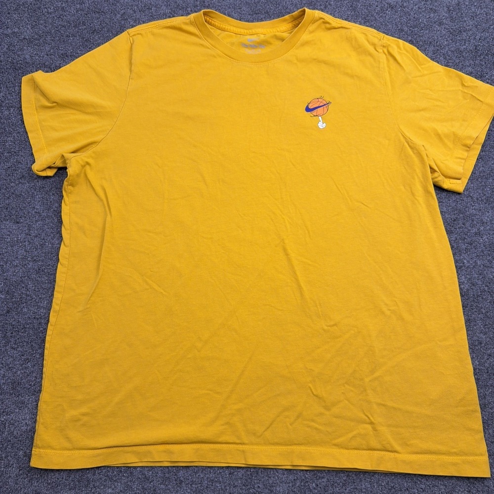 The Nike Tee Space Jam Mens yellow Graphic shirt size XXL Bugs Bunny Loony Toons